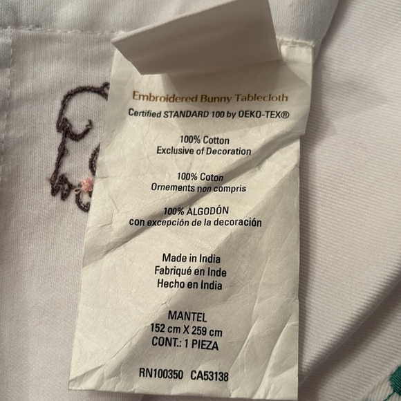 EASTER BUNNY EVERHOME EMBROIDERED TABLECLOTH - Picture 2 of 5